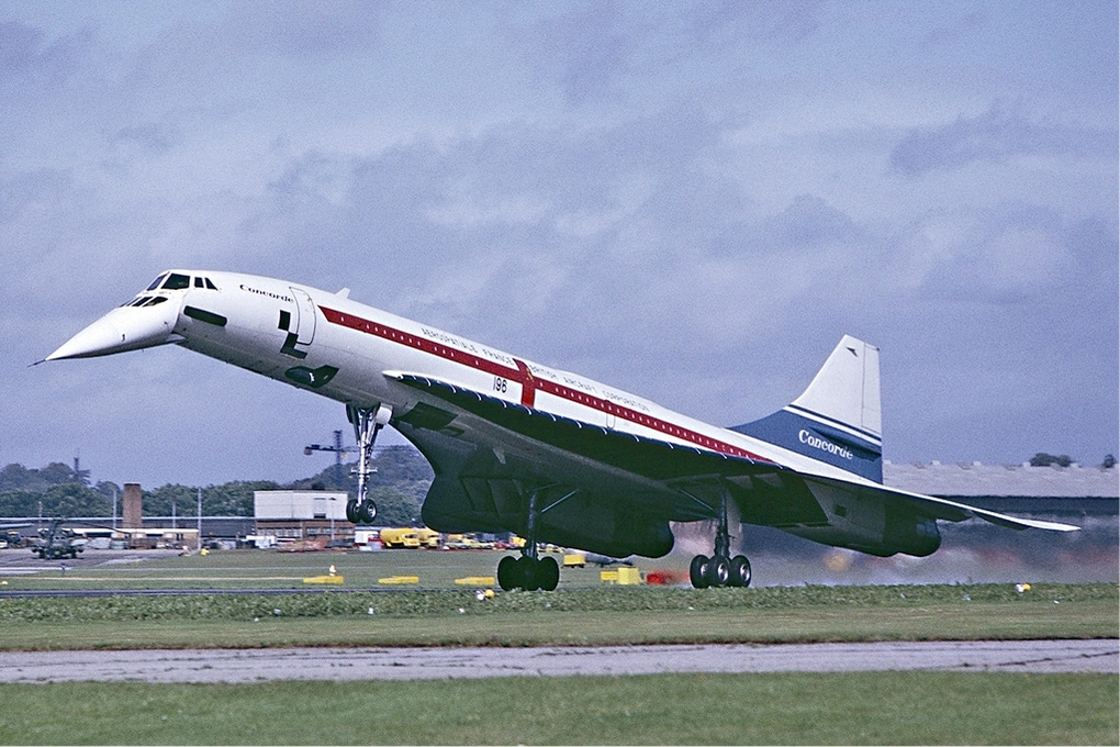 Concorde landing at Farnborough in September 1974